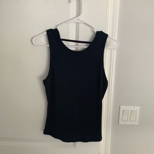 Lululemon black tank